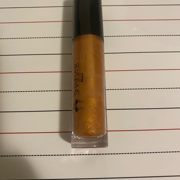 Shaina B Miami Flamingo liquid highlighter shade nude beach - Picture 4 of 5